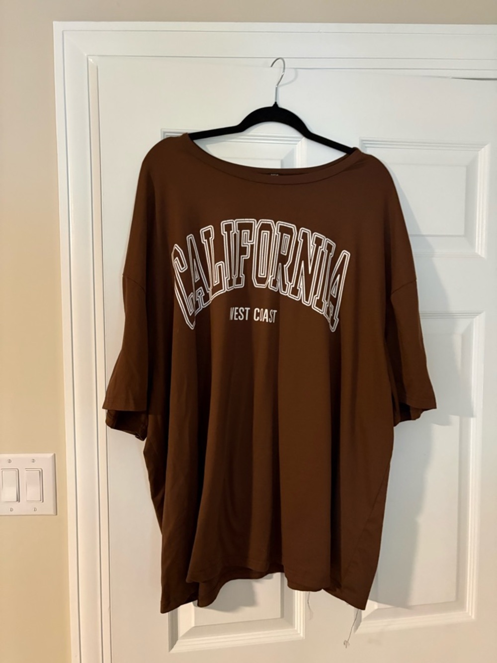 SHEIN Brown Basic Crewneck Top